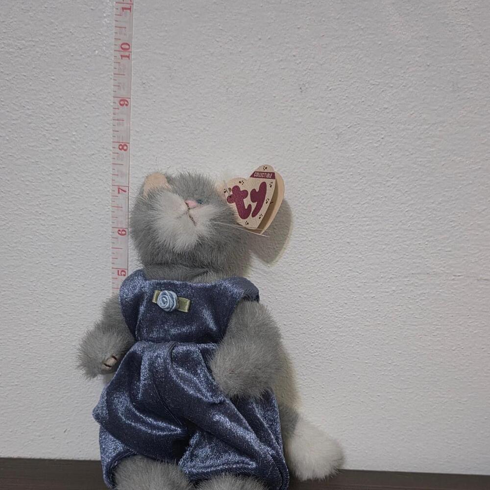 Gray cat plushie with blue glittery dress #kawaii #cute